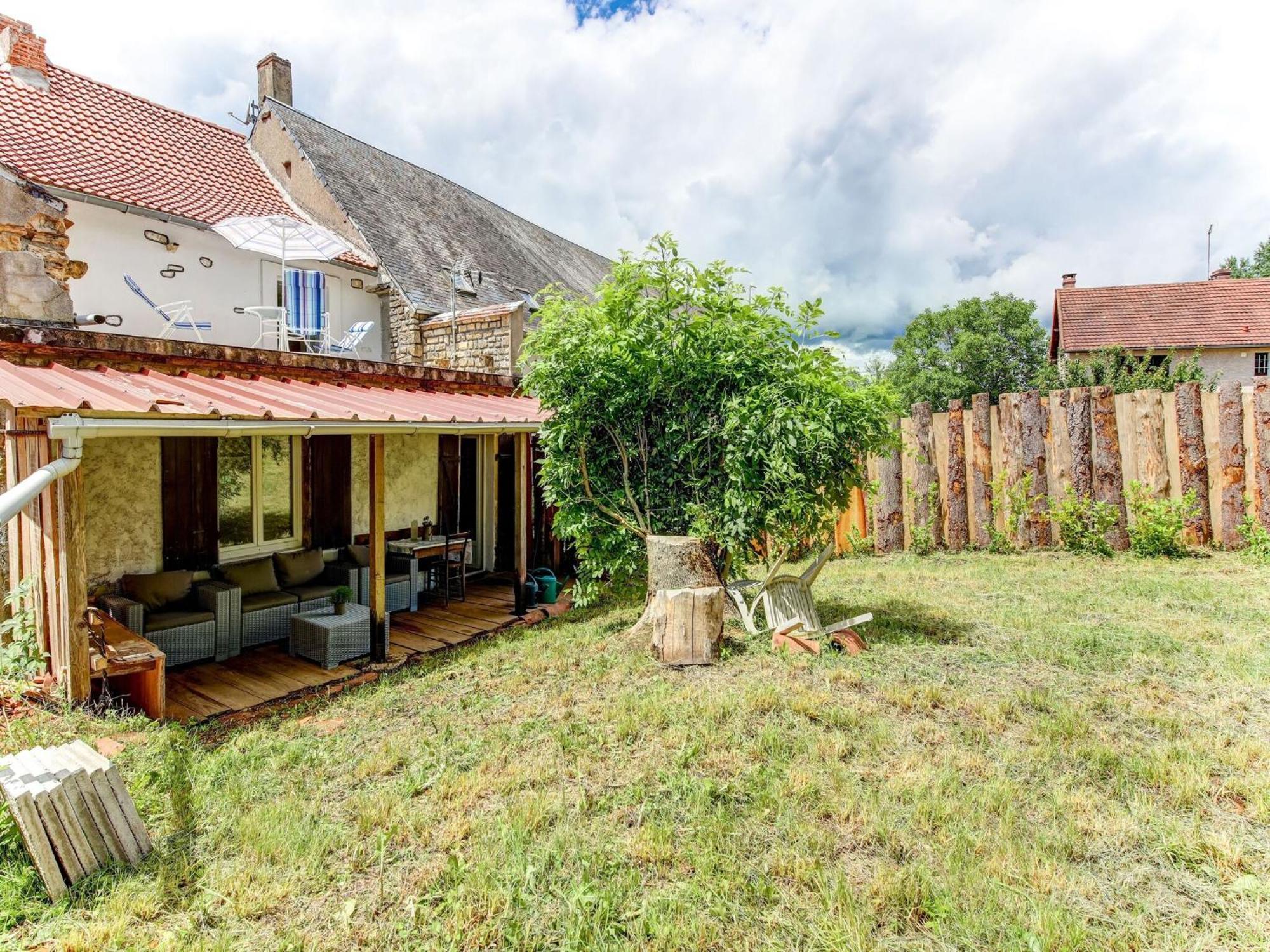 Traditional Holiday Home In Brinon Sur Beuvron Brinon-sur-Beuvron Exterior foto
