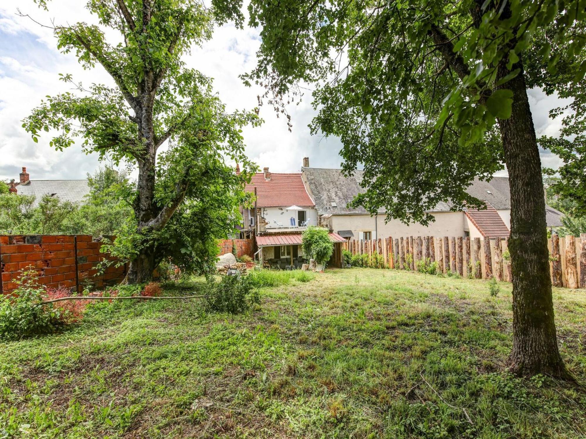 Traditional Holiday Home In Brinon Sur Beuvron Brinon-sur-Beuvron Exterior foto
